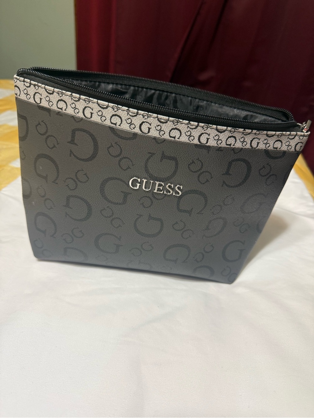 GUESS Black and Gray Logo Toiletry Pouch